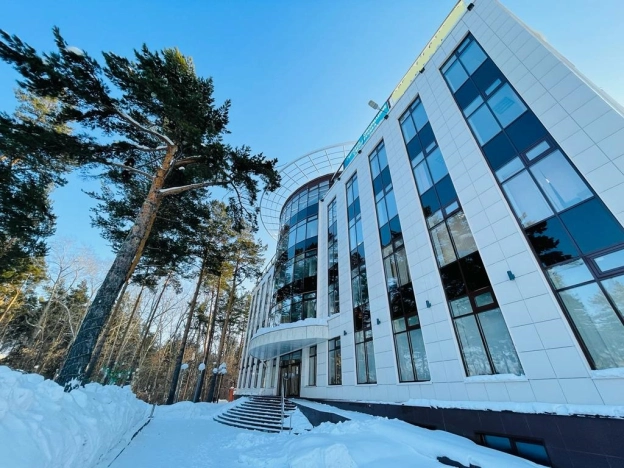 Снять коммерческую недвижимость в Новосибирске. Вариант № 1690, 4, площадь -  квм, цена 128000 рублей