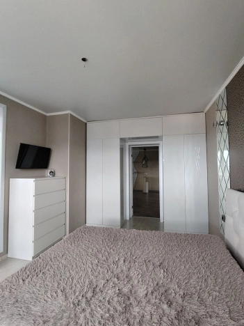 Купить двухкомнатную квартиру на вторичке в Забайкальском крае. Вариант № 1222888, 3, площадь -  квм, цена 14300000 рублей