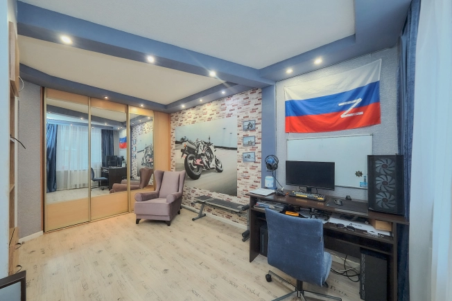 Купить трехкомнатную квартиру на улице Введенская в Рязани. Вариант № 10575075, 9, площадь - квм, цена 7700000 рублей