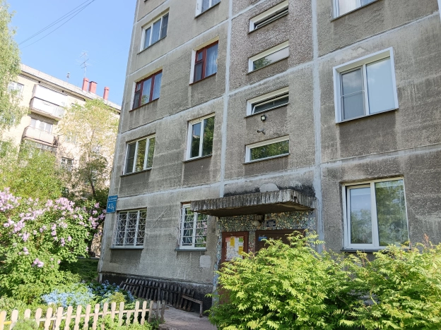 Купить трехкомнатную квартиру в районе Ленинский в Новосибирске. Вариант № 37780, 0, площадь -  квм, цена 4600000 рублей