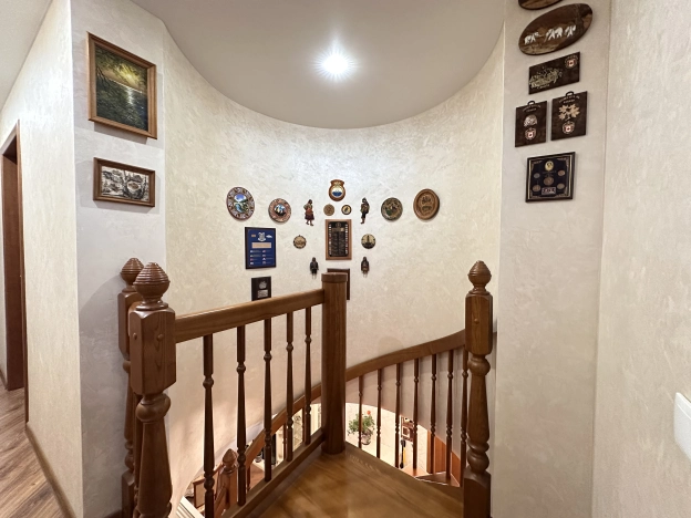 Купить многокомнатную квартиру у метро Волгоградский проспект в Москве. Вариант № 10242910, 26, площадь -  квм, цена 26000000 рублей