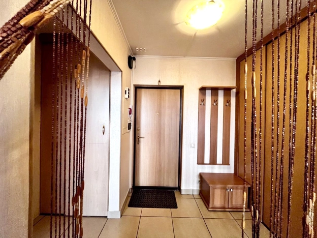 Купить квартиру на вторичке в Москве. Вариант № 17938, 10, площадь -  квм, цена 18000000 рублей