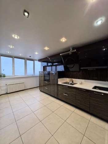 Купить трехкомнатную квартиру на вторичке в Микрорайоне Чернево-2, Красногорск в Красногорске. Вариант № 10531064, 2, площадь - квм, цена 12500000 рублей