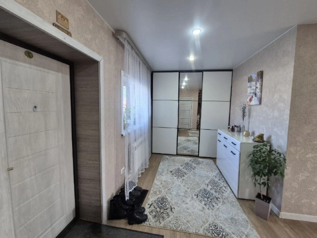 Купить дом в Иркутской области. Вариант № 9139676, 4, площадь -  квм, цена 21250000 рублей