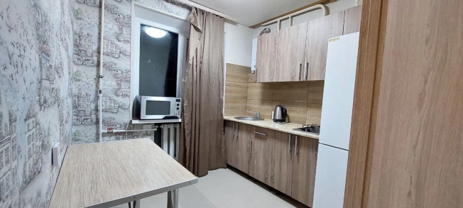 Снять квартиру в Калининграде. Вариант № 10414117, 3, площадь -  квм, цена 28000 рублей