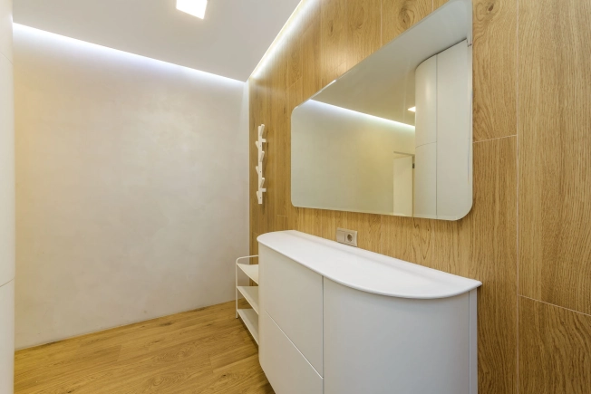 Купить двухкомнатную квартиру в районе Ленинградский в Калининградской области. Вариант № 51306, 5, площадь -  квм, цена 10390000 рублей