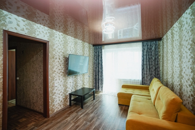 Купить двухкомнатную квартиру на улице Лукашевича в Омске. Вариант № 59476, 3, площадь -  квм, цена 5500000 рублей