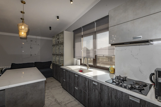 Купить дом в Москве. Вариант № 13726, 21, площадь - квм, цена 31000000 рублей