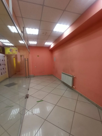 Снять коммерческую недвижимость в Омске. Вариант № 9108724, 7, площадь -  квм, цена 14000 рублей