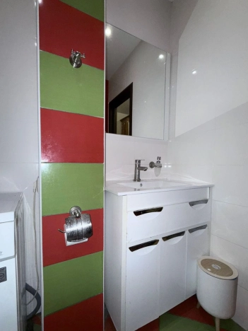 Купить квартиру в Москве. Вариант № 8414328, 24, площадь -  квм, цена 20000000 рублей