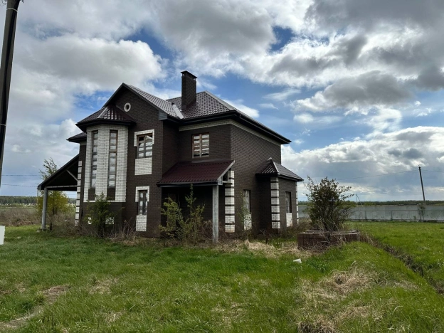 Купить дом в Ярославской области. Вариант № 4566, 26, площадь -  квм, цена 7200000 рублей