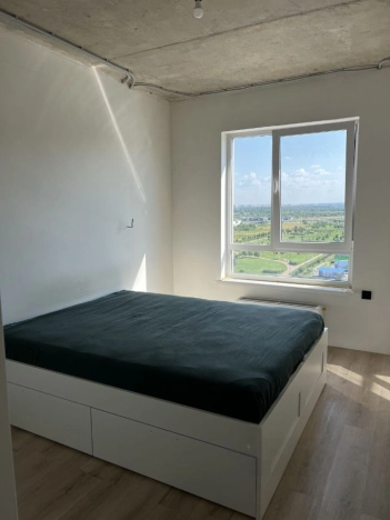 Купить трехкомнатную квартиру на улице Малоохтинский проспект в Санкт-Петербурге. Вариант № 8056081, 19, площадь -  квм, цена 17000000 рублей