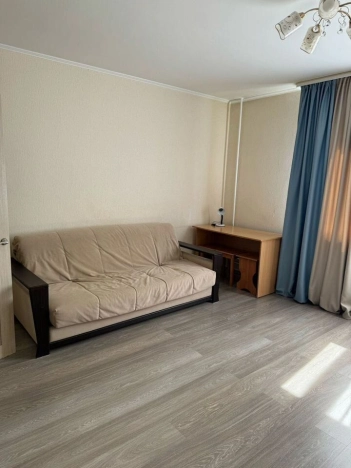 Купить однокомнатную квартиру на улице Шелепихинская набережная в Москве. Вариант № 9923103, 3, площадь -  квм, цена 6700000 рублей