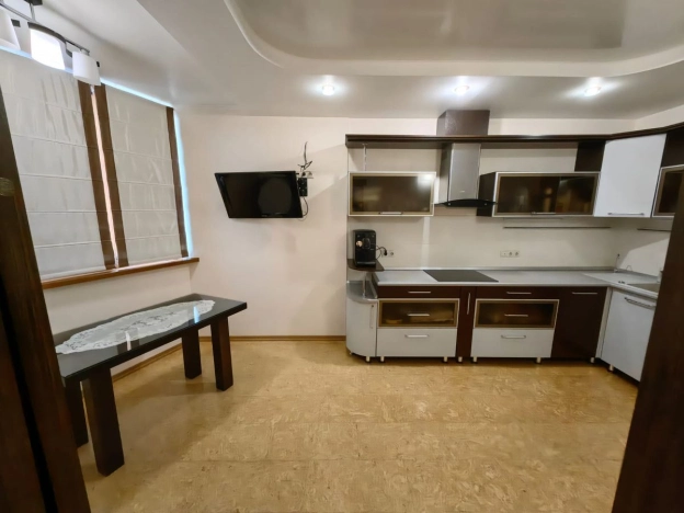 Купить двухкомнатную квартиру в Новороссийске. Вариант № 2057907, 2, площадь -  квм, цена 11000000 рублей