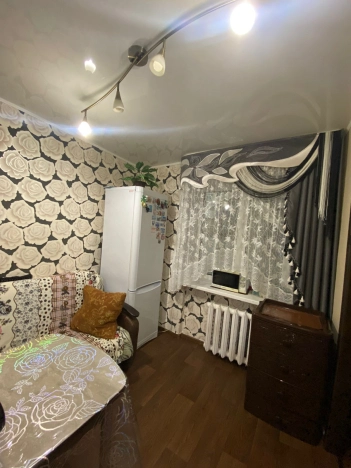 Купить трехкомнатную квартиру на улице Молодёжная в Республике Татарстан (татарстан). Вариант № 17333, 3, площадь -  квм, цена 3600000 рублей