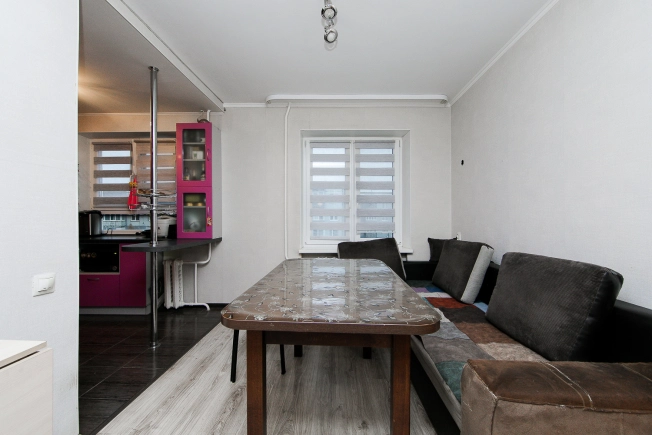 Купить трехкомнатную квартиру на улице Шатурская в Калининградской области. Вариант № 5964, 20, площадь -  квм, цена 3850000 рублей