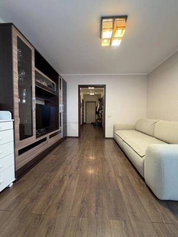 Купить двухкомнатную квартиру в Новосибирской области. Вариант № 10419206, 28, площадь -  квм, цена 8700000 рублей