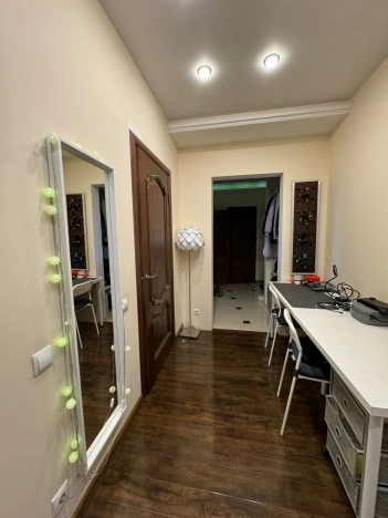 Купить многокомнатную квартиру в районе Филёвский Парк в Москве. Вариант № 2061843, 5, площадь -  квм, цена 41100000 рублей