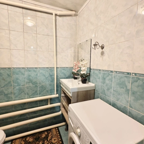 Купить дом в районе Калининский в Новосибирске. Вариант № 9083194, 14, площадь -  квм, цена 6000000 рублей