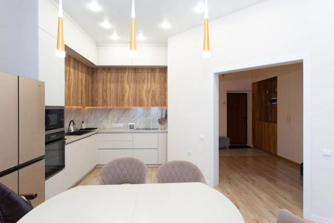 Купить квартиру в Тобольске. Вариант № 8484026, 3, площадь -  квм, цена 10000000 рублей