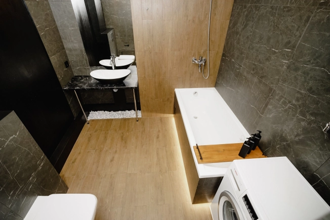 Купить однокомнатную квартиру в Омске. Вариант № 3467773, 24, площадь -  квм, цена 6200000 рублей