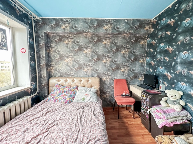 Купить четырехкомнатную квартиру в Иркутской области. Вариант № 33405, 7, площадь -  квм, цена 5200000 рублей