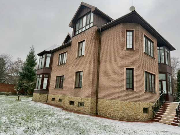 Купить дом в Москве. Вариант № 9958474, 1, площадь -  квм, цена 115000000 рублей