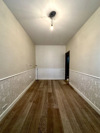 Купить квартиру на вторичке на улице Автомобильный проезд в Москве. Вариант № 10666878, 10, площадь - квм, цена 32500000 рублей