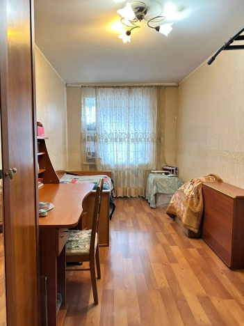 Купить квартиру на вторичке в Уфе. Вариант № 6159918, 8, площадь -  квм, цена 3900000 рублей