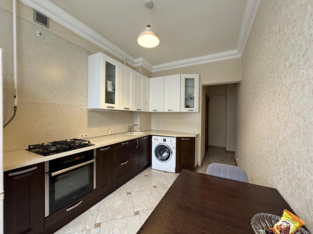 Купить квартиру в Москве. Вариант № 8428512, 4, площадь -  квм, цена 21950000 рублей