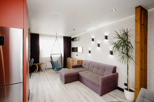 Купить однокомнатную квартиру в Омске. Вариант № 3467773, 14, площадь -  квм, цена 6200000 рублей