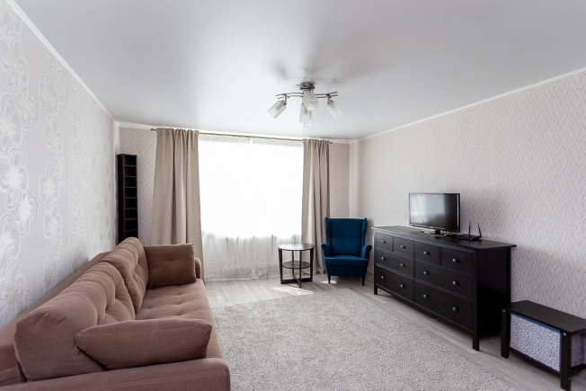 Купить квартиру на улице Соколова-Соколёнка в Владимире. Вариант № 1433468, 7, площадь -  квм, цена 4120000 рублей