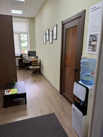 Купить офисы в Сыктывкаре. Вариант № 9806549, 1, площадь -  квм, цена 3700000 рублей