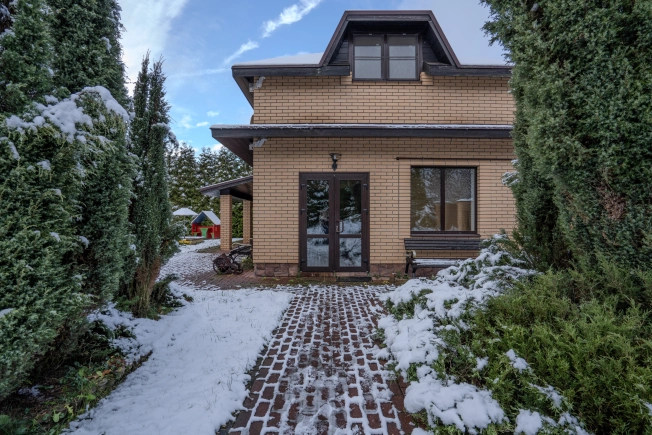 Купить дом в Москве. Вариант № 9148977, 30, площадь - квм, цена 75000000 рублей