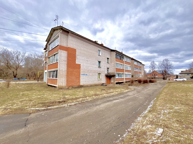 Купить двухкомнатную квартиру в Плесе. Вариант № 29753, 15, площадь -  квм, цена 3950000 рублей