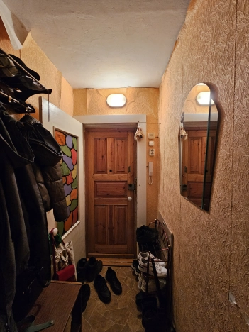 Купить однокомнатную квартиру в районе Дзержинский в Волгограде. Вариант № 18485, 9, площадь -  квм, цена 2650000 рублей