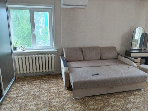 Купить квартиру на улице Есенина в Новосибирске. Вариант № 48243, 0, площадь -  квм, цена 3650000 рублей