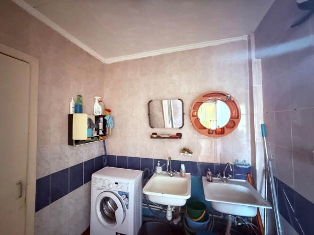 Купить комнату в Омске. Вариант № 5921792, 7, площадь -  квм, цена 1300000 рублей