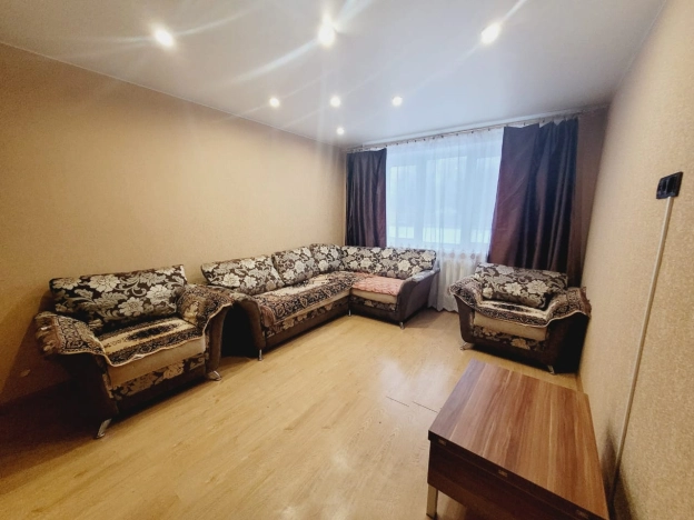 Снять двухкомнатную квартиру на улице Белоконской в Владимире. Вариант № 10406292, 5, площадь -  квм, цена 25000 рублей