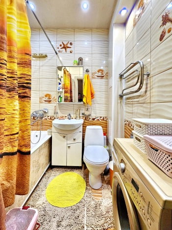 Купить квартиру на улице Островского в Кызыле. Вариант № 9921525, 4, площадь - квм, цена 5800000 рублей