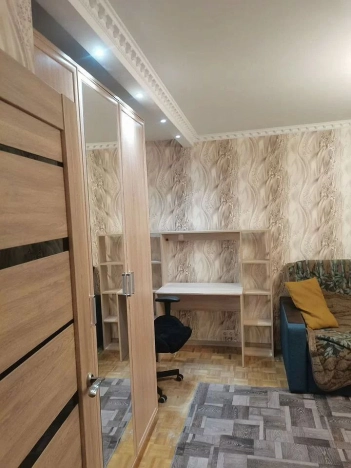 Купить квартиру в Москве. Вариант № 10331724, 8, площадь -  квм, цена 11000000 рублей