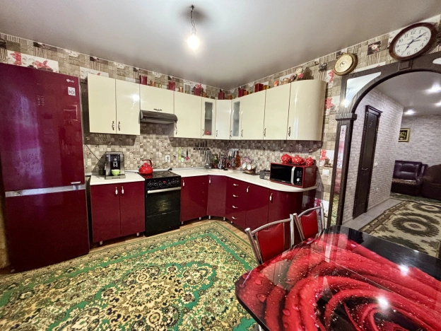 . Вариант № 952458, 2, площадь - 68 квм, цена 6400000 рублей