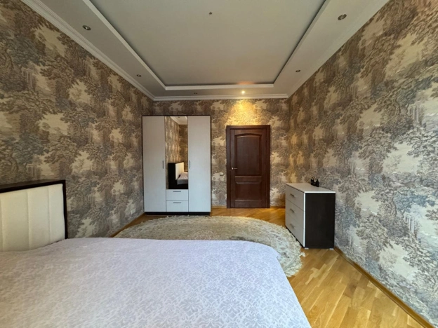 Купить квартиру в Москве. Вариант № 8428512, 10, площадь -  квм, цена 21950000 рублей