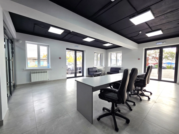 Снять коммерческую недвижимость в Нижнем Новгороде. Вариант № 244344, 4, площадь -  квм, цена 900000 рублей