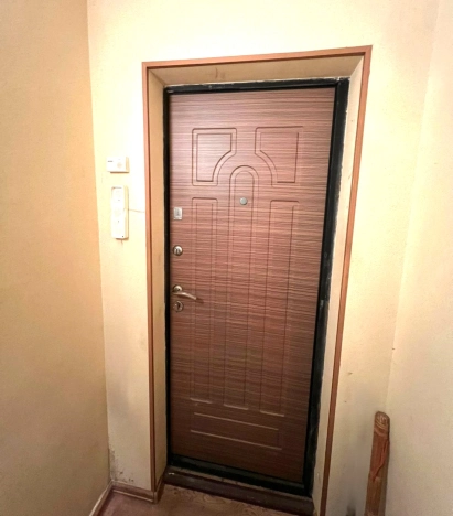 Купить двухкомнатную квартиру в Калужской области. Вариант № 10209747, 8, площадь -  квм, цена 3290000 рублей