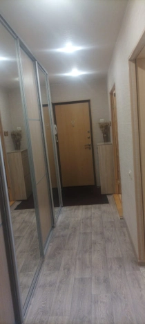 Купить трехкомнатную квартиру в Сыктывкаре. Вариант № 2182771, 26, площадь -  квм, цена 5800000 рублей