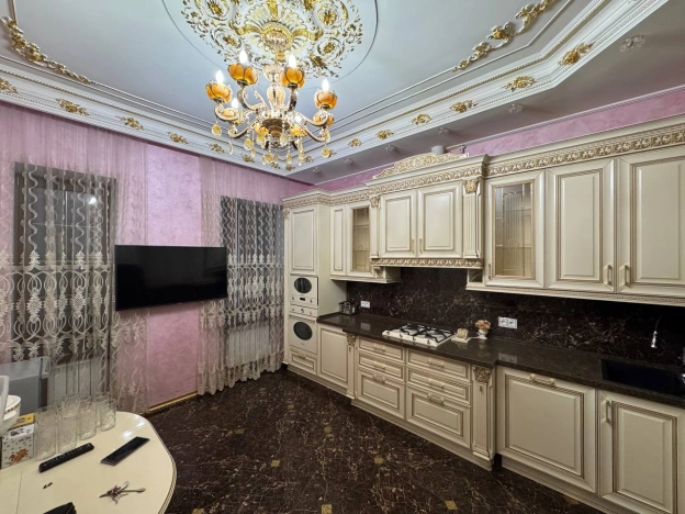 Купить квартиру в Москве. Вариант № 9109202, 9, площадь -  квм, цена 49700000 рублей