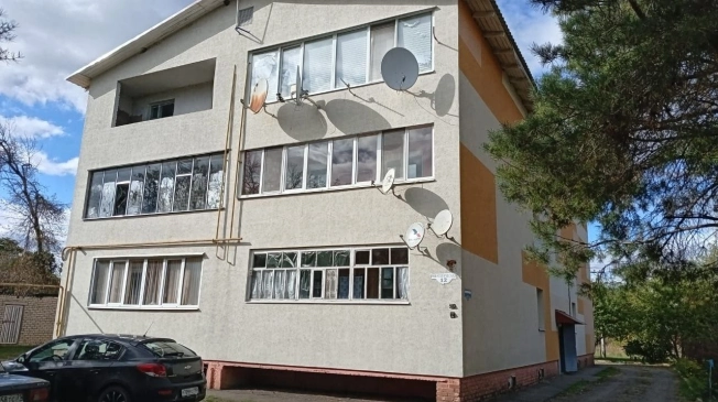 Купить трехкомнатную квартиру на улице Юбилейная в Белгородской области. Вариант № 5312143, 1, площадь -  квм, цена 1800000 рублей