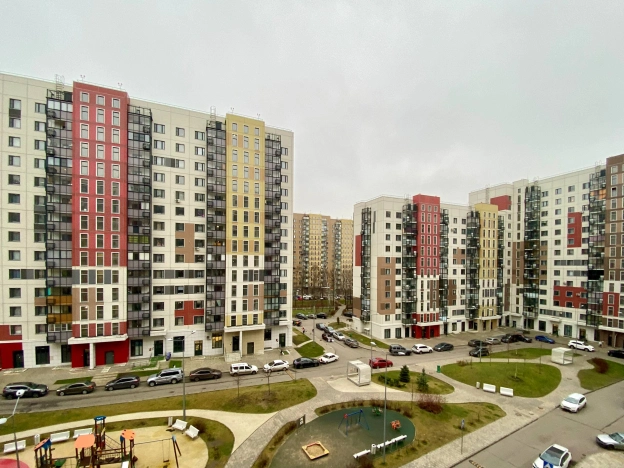 Купить квартиру в Москве. Вариант № 10439549, 25, площадь -  квм, цена 15490000 рублей