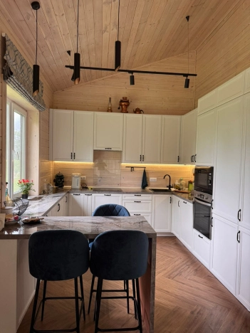 Купить дом в Йошкар-Оле. Вариант № 5831968, 7, площадь -  квм, цена 13900000 рублей